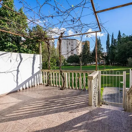 Nada Golden Rose House Budva