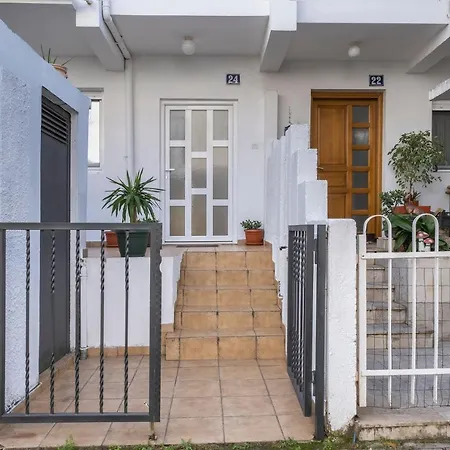 Nada Golden Rose House Будва